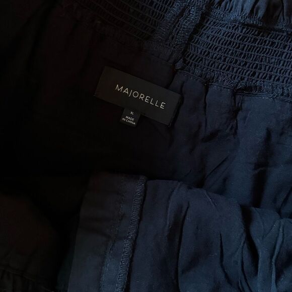 Majorelle Women’s Lyndon Top Size XL Black Off the Shoulder Smocked Buttons - Picture 3 of 5